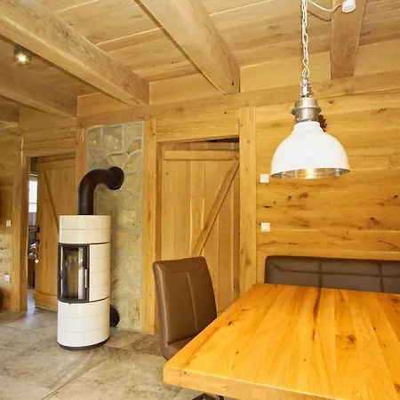Moderne Mit Kamin, Sauna, Terrasse - Stenhuus 01 Apartament Wiek auf Rügen