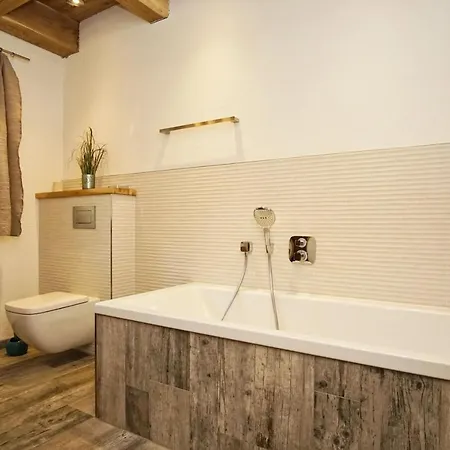 Moderne Mit Kamin, Sauna, Terrasse - Stenhuus 01 Apartament