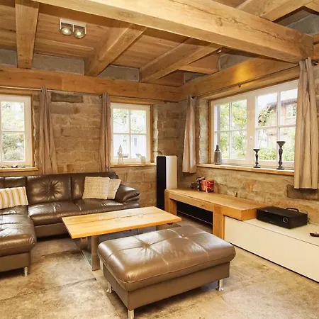 Moderne Mit Kamin, Sauna, Terrasse - Stenhuus 01 Apartament Wiek auf Rügen